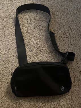 Lululemon bag